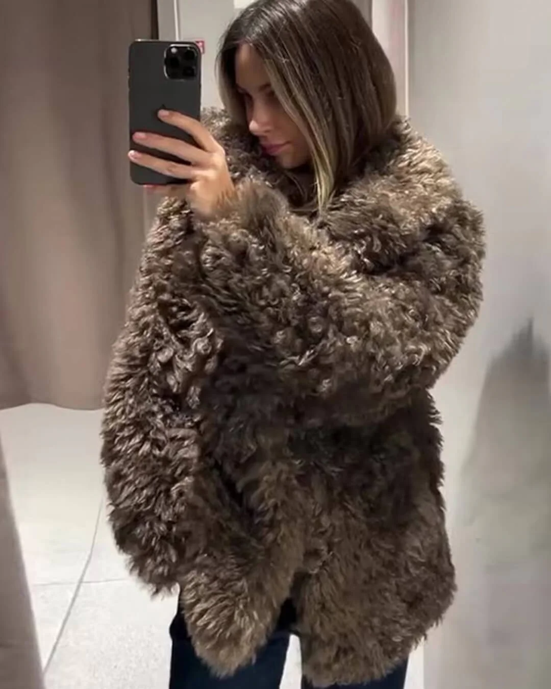 Betty Faux Fur Jacket - Image 4