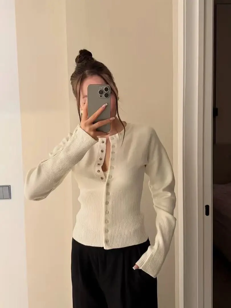 Catherine Buttoned Slim Cardigan - Image 5