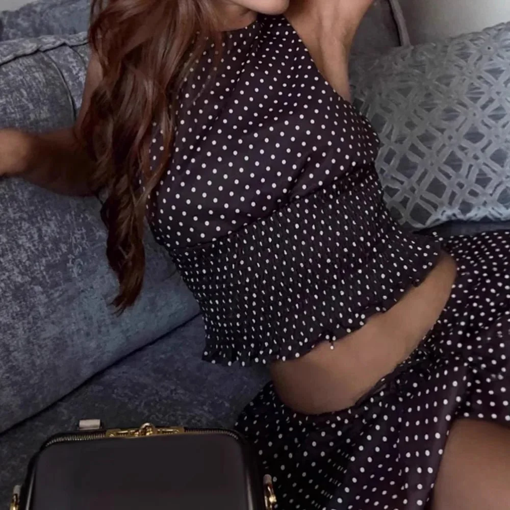 Enora Polka Dot Backless Top Lantern Skirt Set - Image 3