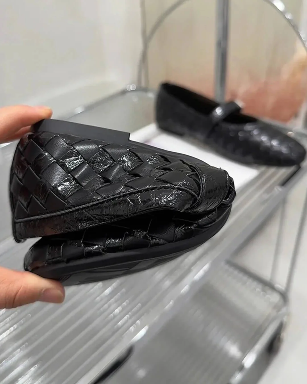 Lisbeth Woven Leather Flat Shoes - Image 4